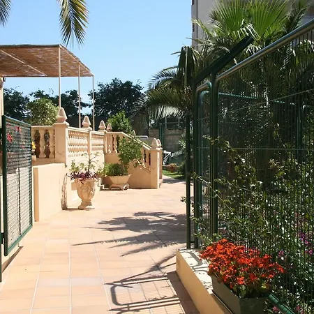 Palm Court Apartamento
